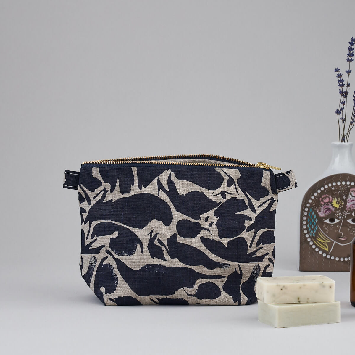blasta henriet wash bag in navy pattern