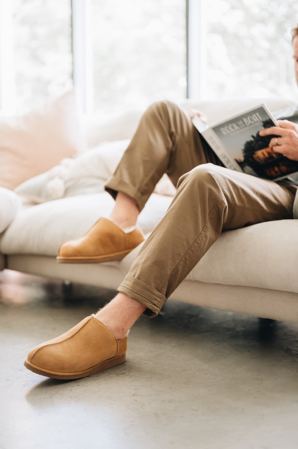 Mens Sheepskin Slippers Idris In brandy on the foot