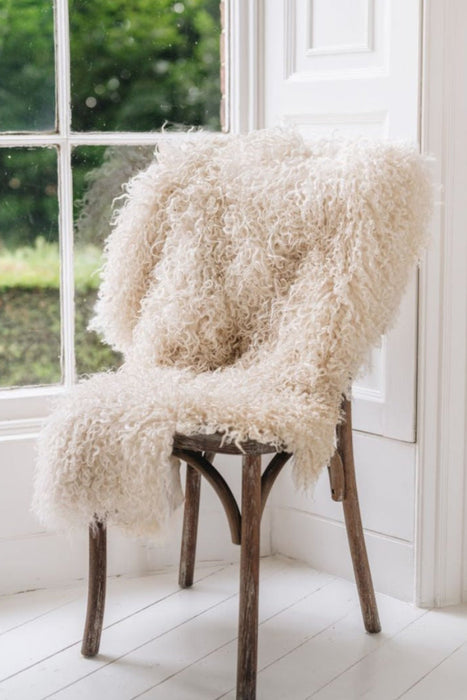 British Sheepskin Rug Leicester long wool curly 