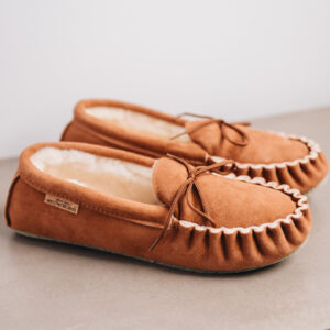 Traditional Moccasin slipper for men made from soft Sheepskin