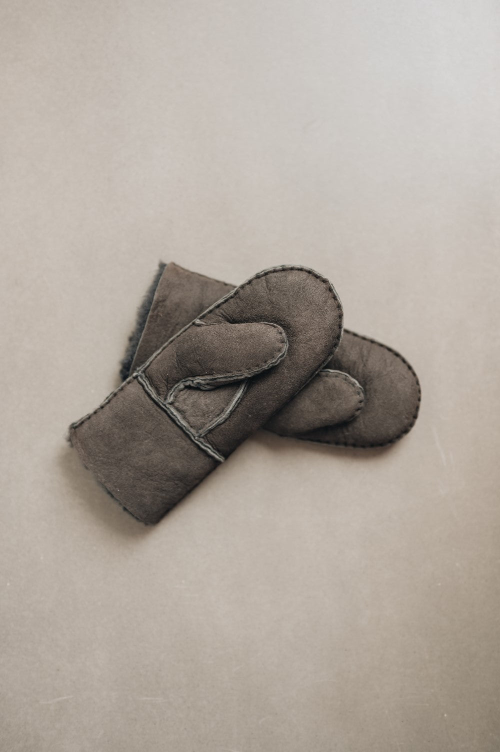 children grey Sheepskin mittens