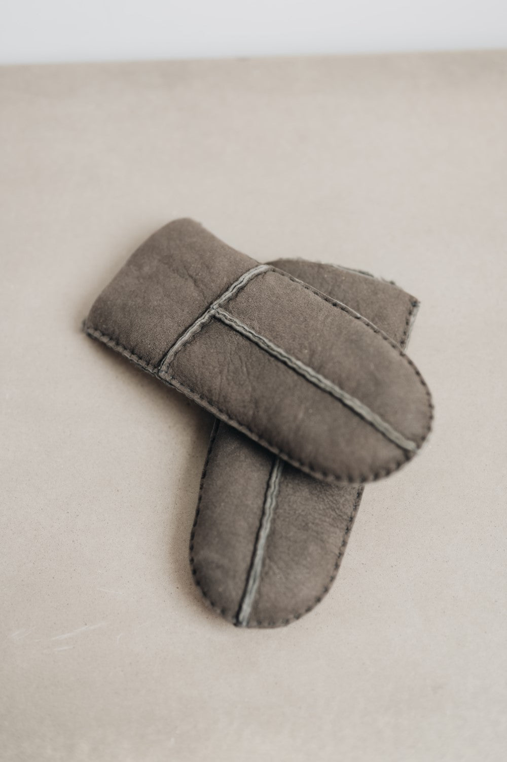 children grey Sheepskin mittens