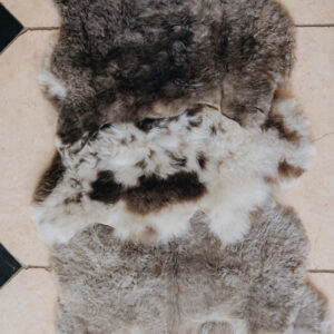 Soft and natural sheepskin pet bed liner